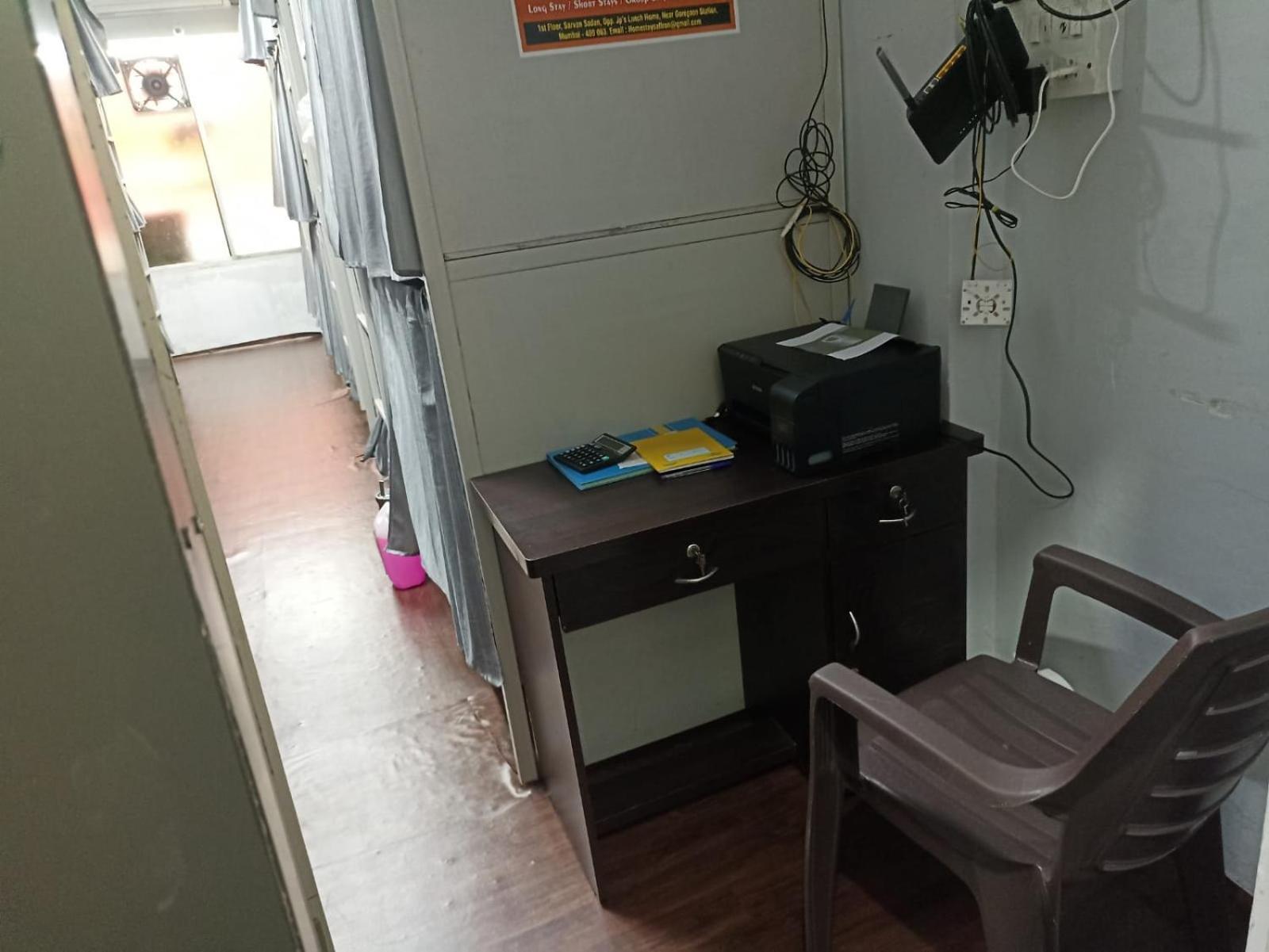 Saffron Dormitory Goregaon East Bombay Eksteriør billede